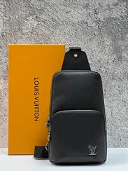 Сумка-слинг Louis Vuitton Avenue LV кожа Taiga Black