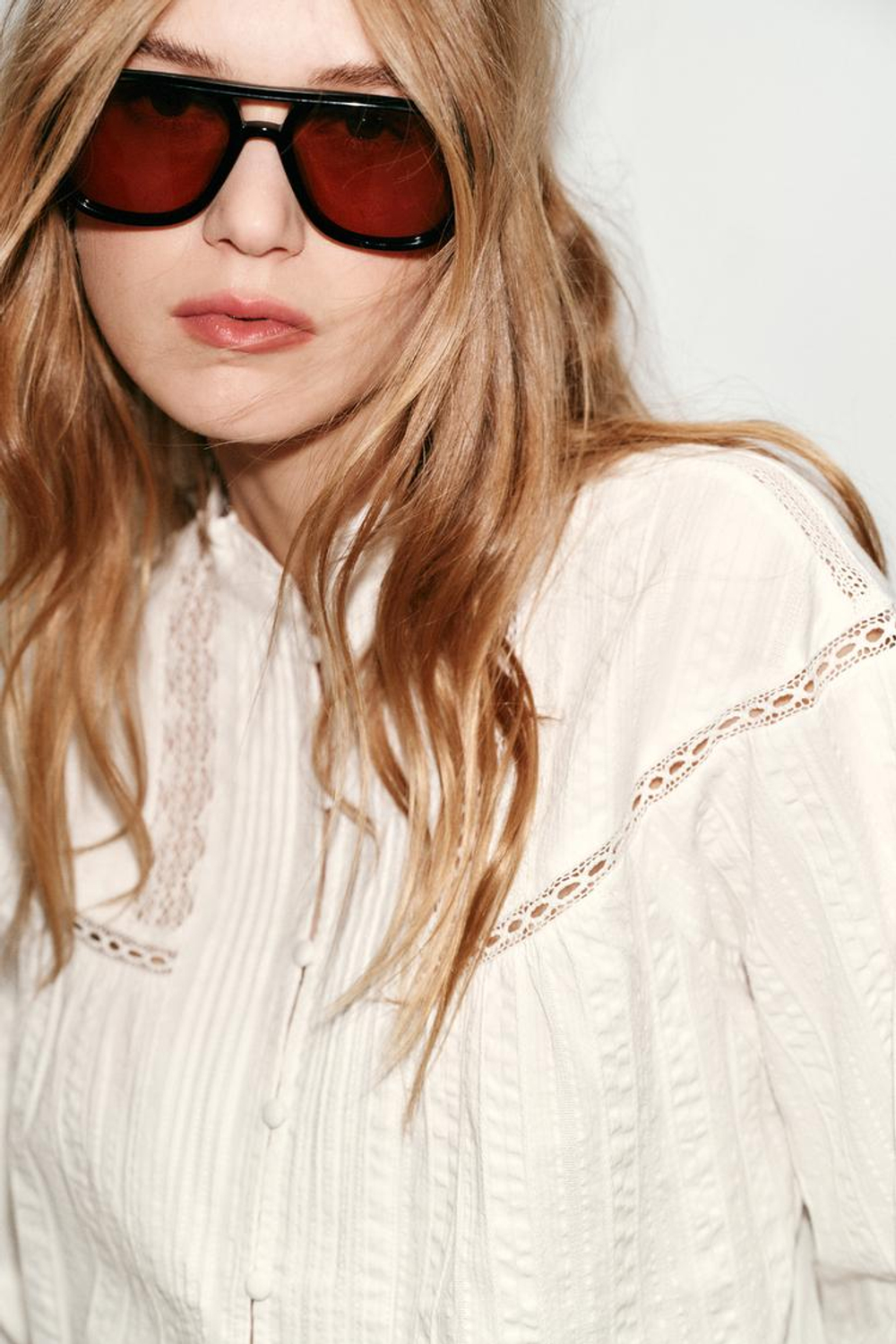 ZARA БЛУЗА В РОМАНТИЧЕСКОМ СТИЛЕ С ДЛИННЫМИ РУКАВАМИ, ЖЕЛТОВАТО-БЕЛЫЙ