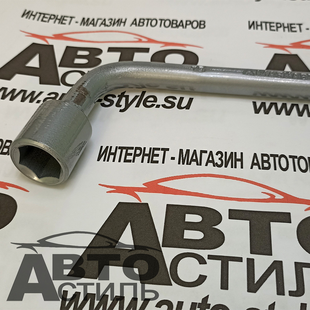 Ключ балонный 19мм МАЯКАВТО™ Г-обр с лопаткой 68119