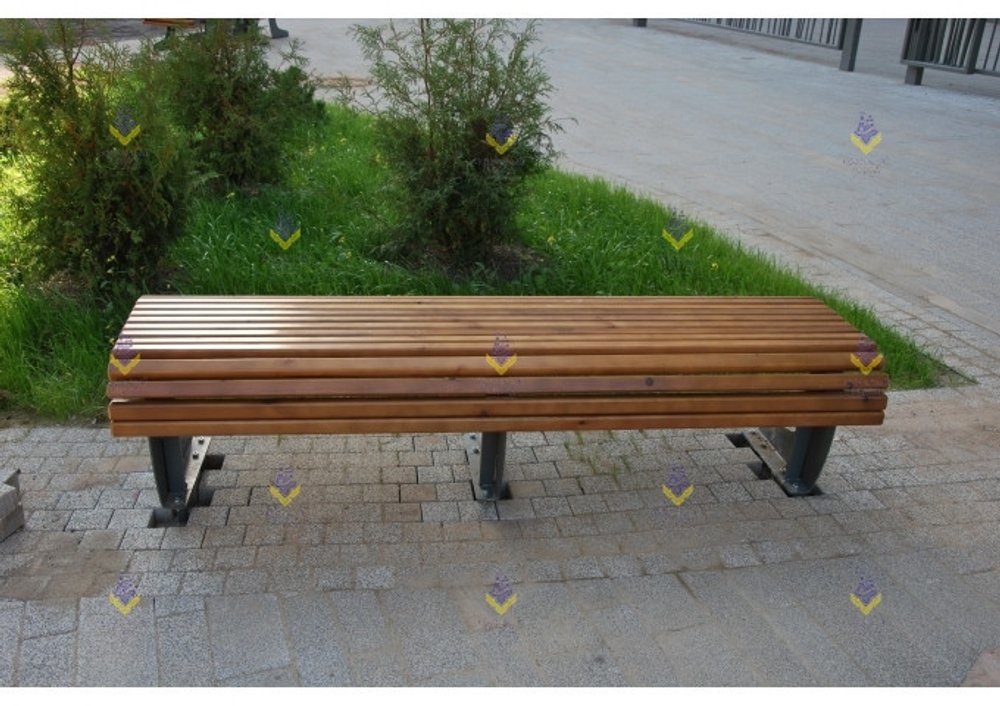 Скамья парковая на металлическом основании