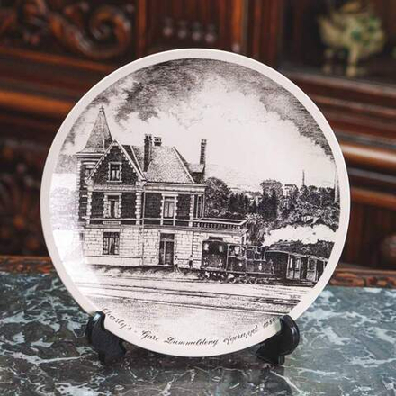 Декоративная тарелка «GARE DOMMELDANGE, 1884»