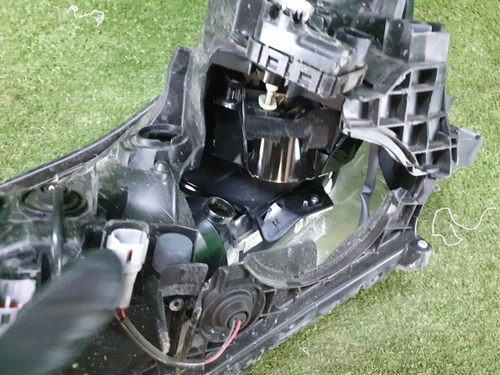 Битая Фара правая Toyota RAV4 4 CA40 (2015-2019) LED