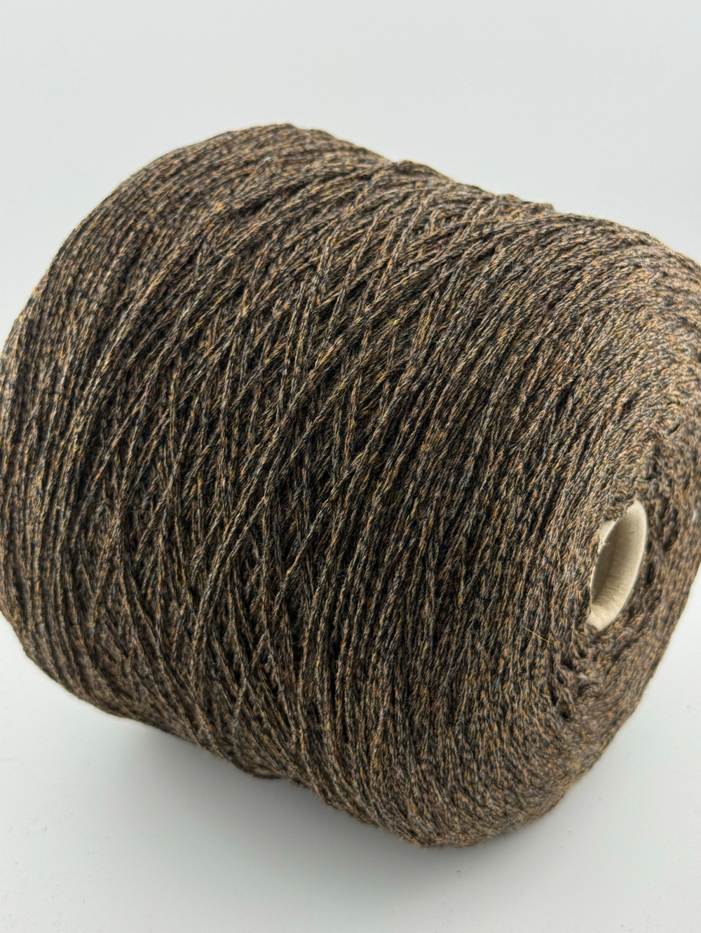 Profilo MERINOS 100% меринос в шнурке 200 м/100 гр