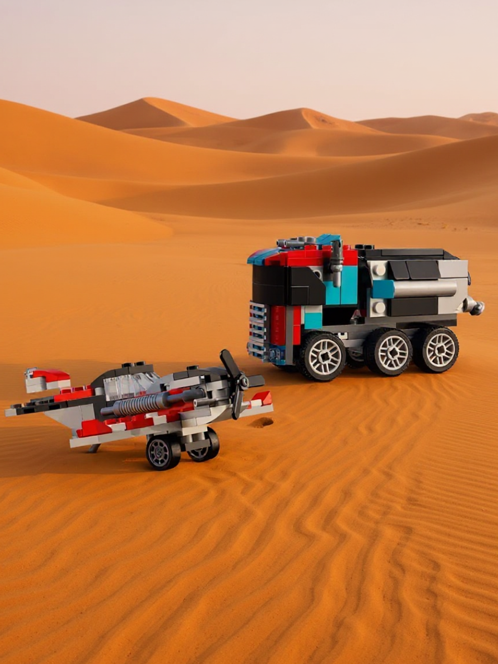 LEGO Creator 31146 — грузовик-платформа с вертолётом, конструктор 3-в-1