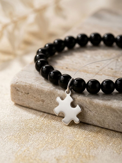 Браслет Чёрный агат 6 мм с подвеской «Пазлик» из серебра