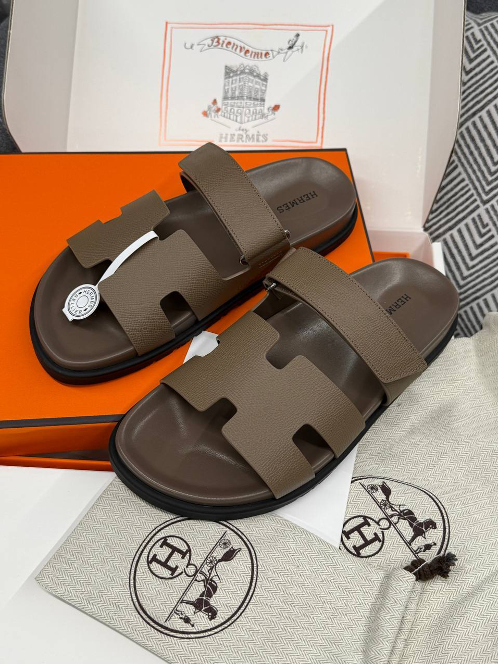 Шлёпанцы Hermes
