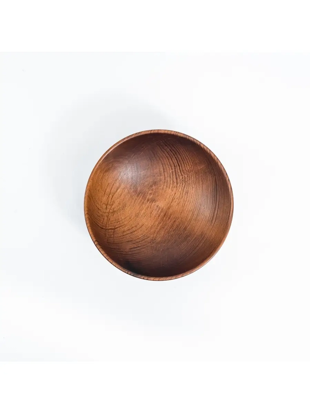 Деревянная тарелка из Кедра коллекция "Лотос"