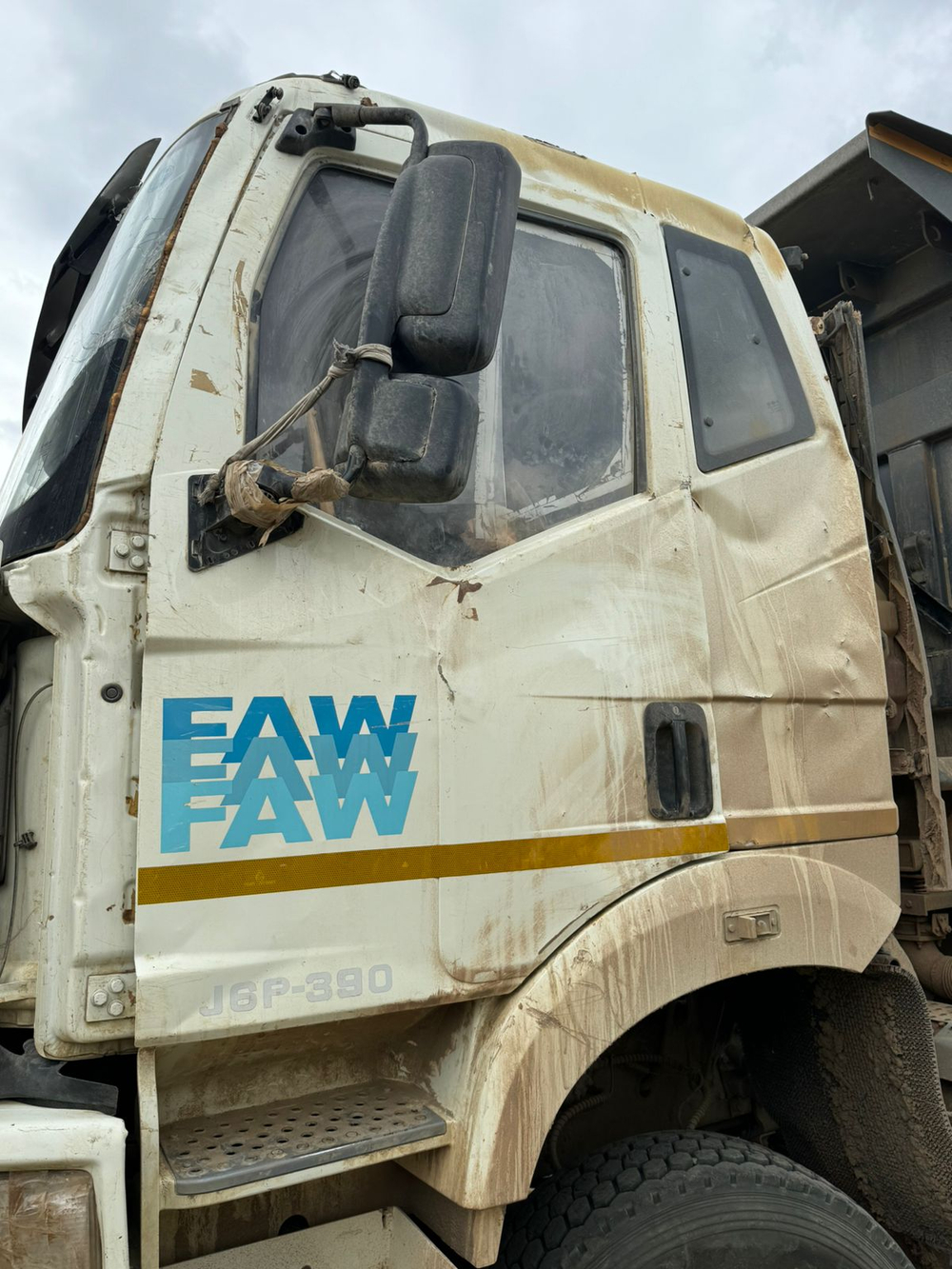 FAW J6 6x4 Самосвал CA3250P66K24T1E5 (Дизельный, 11,1 л, 390 л.с., МТ)