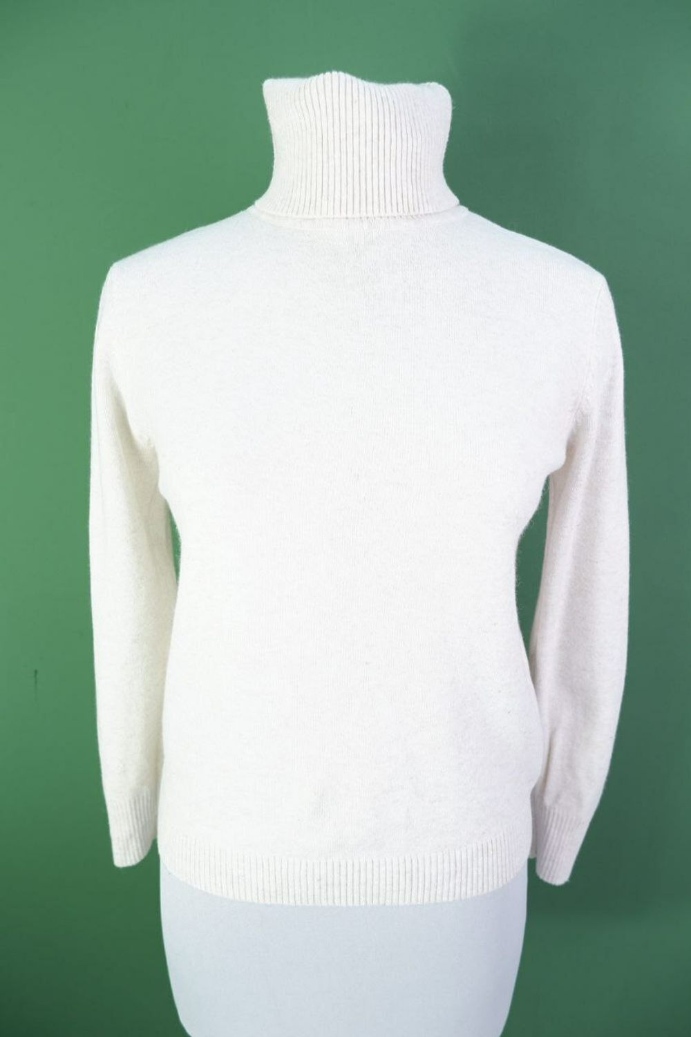 Джемпер с вискозой на каждый день 42 размер