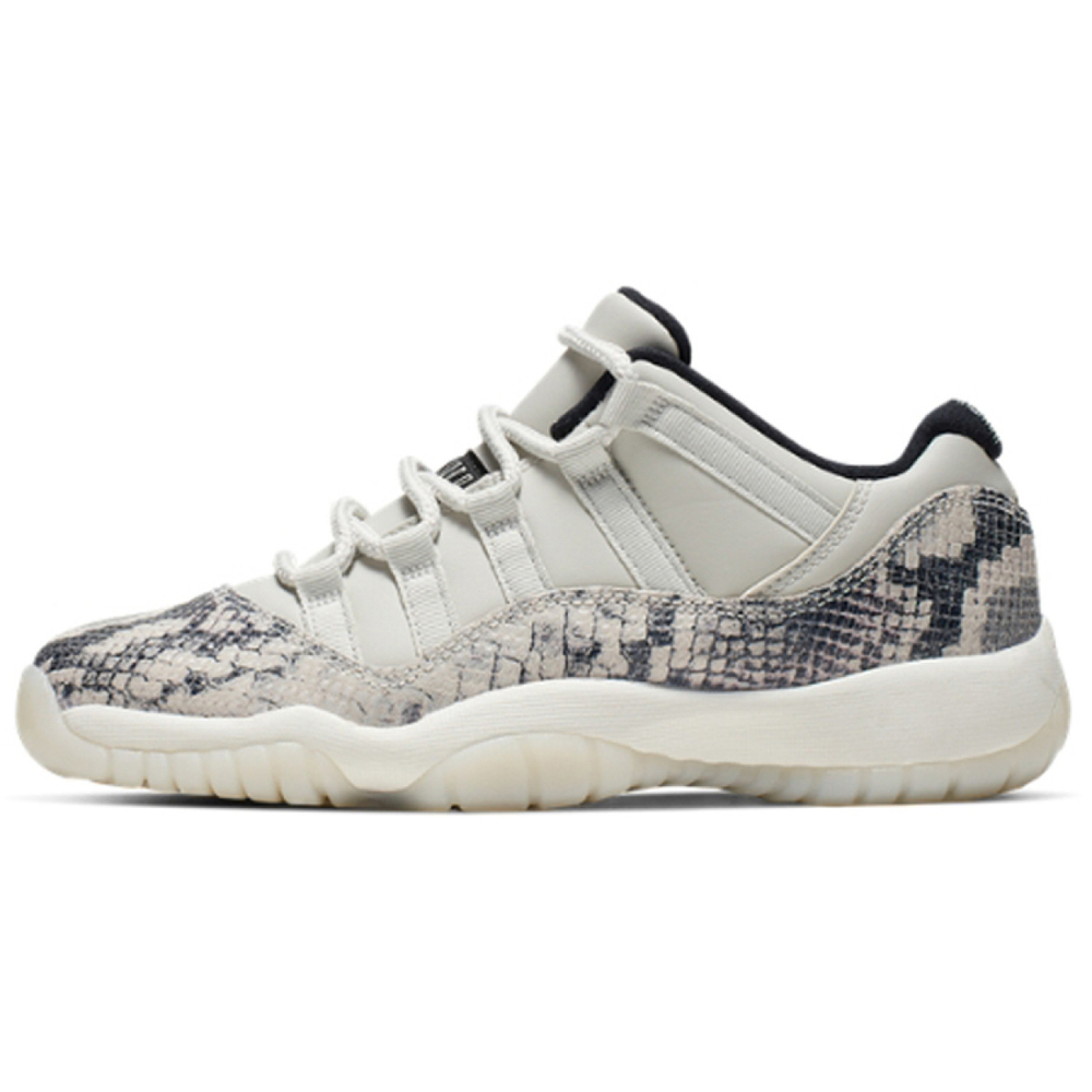 Кроссовки Air Jordan 11 Low Snakeskin Light Bone GS
