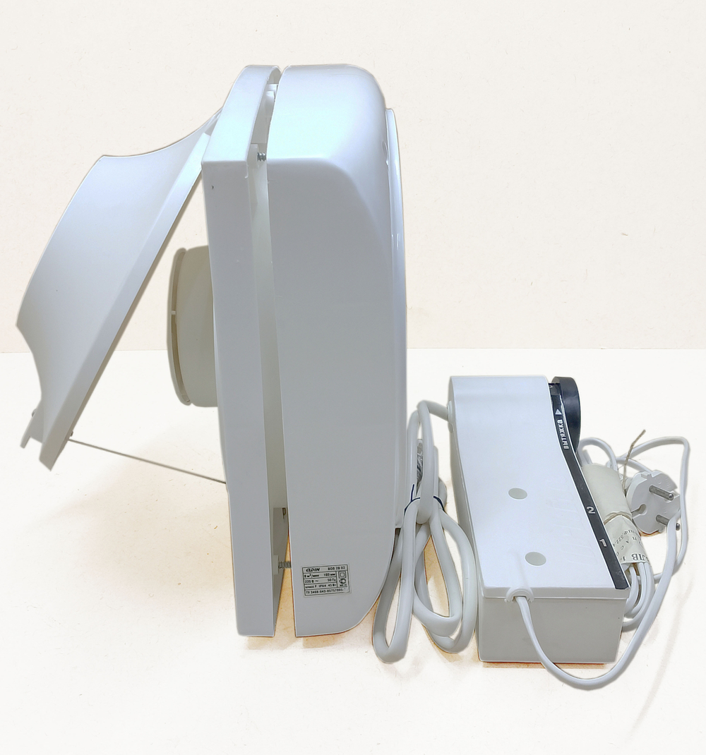 Вентилятор оконный вытяжной ВО 8 2В. 02