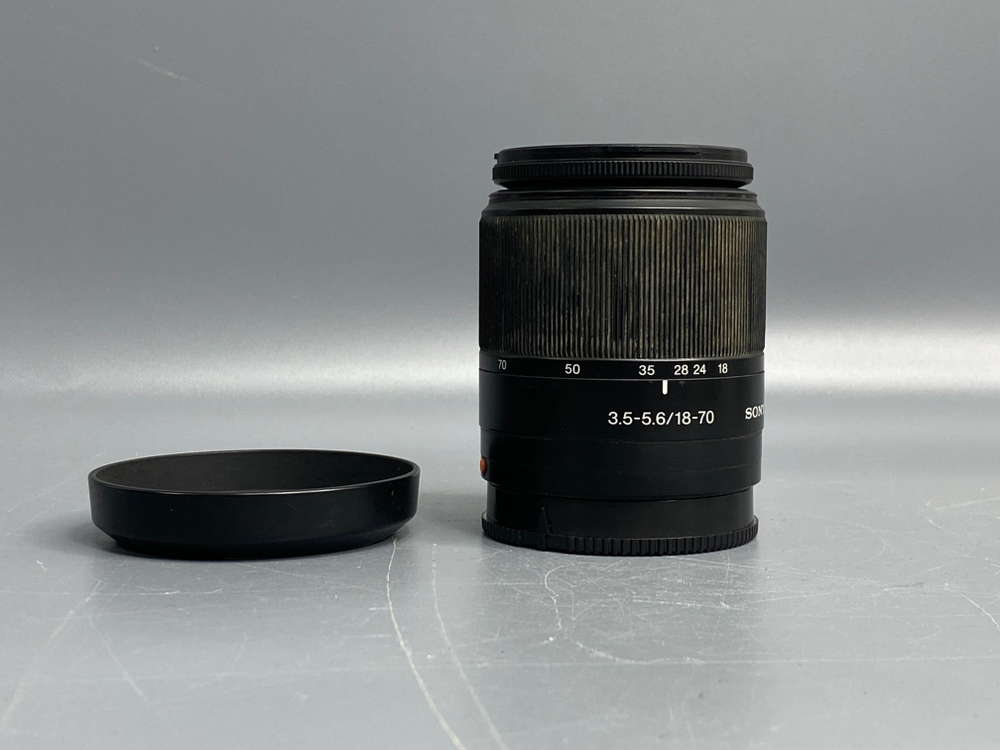 Sony DT 18-70mm 3.5-5.6