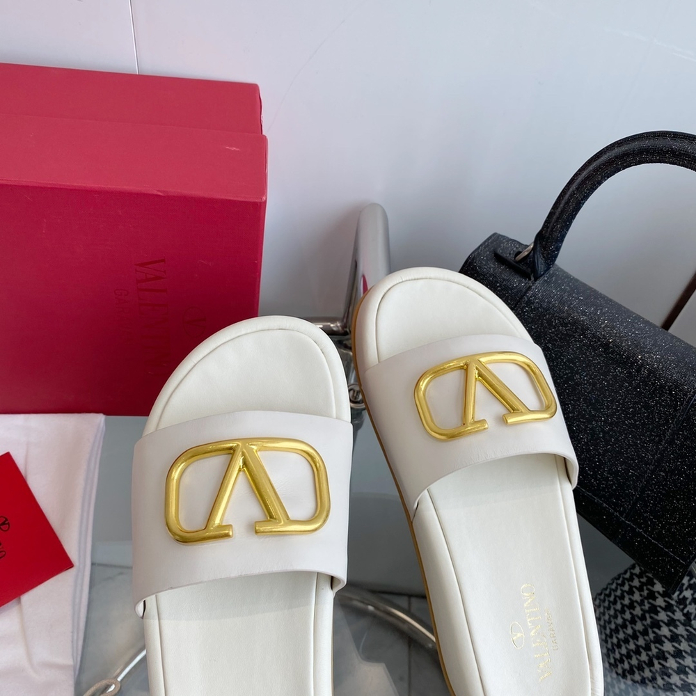 Valentino Vlogo Slide Sandal