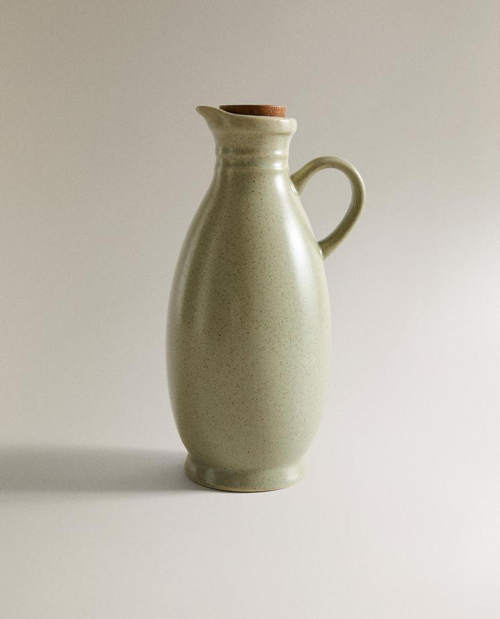 ZARA HOME КРУЕТКА ИЗ КЕРАМИКИ С КРЫШКОЙ, ЗЕЛЕНОВАТЫЙ