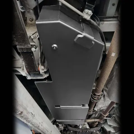 Замена штатного топливного бака на 180 литров для Toyota Hiace 3.5TT бензин 2019+Тойота Хайс