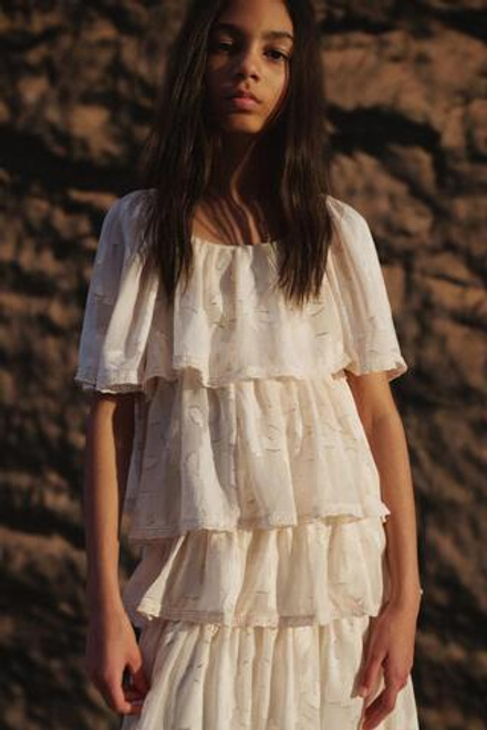 ZARA ПЛАТЬЕ С ОБОРКАМИ, ЭКРЮ