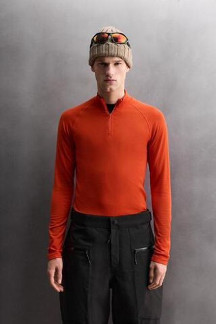 ZARA КОМПРЕССИОННАЯ ФУТБОЛКА ДЛЯ КАТАНИЯ НА ЛЫЖАХ С ВОРОТНИКОМ НА МОЛНИИ, НАСЫЩЕННЫЙ КРАСНЫЙ