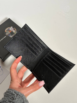 Кошелёк Prada