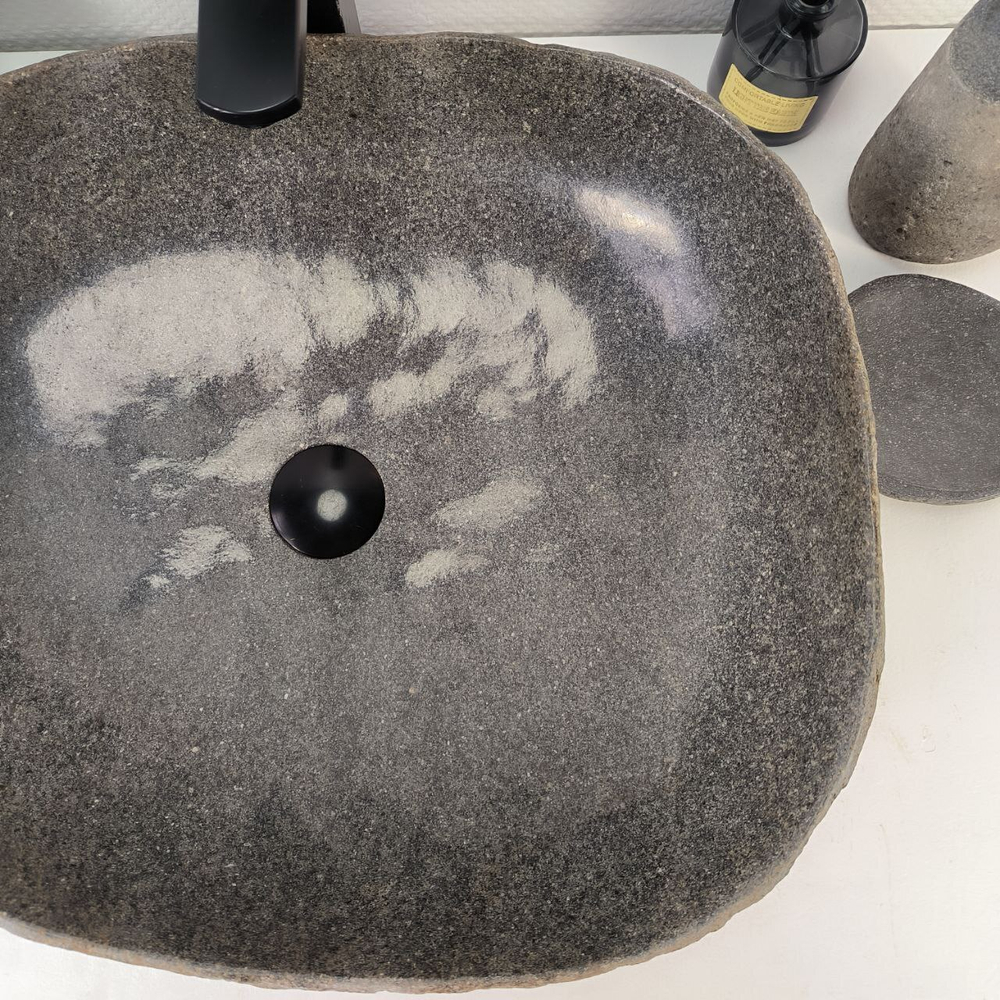 Раковина из речного камня RS-65157 53*45*15 0862