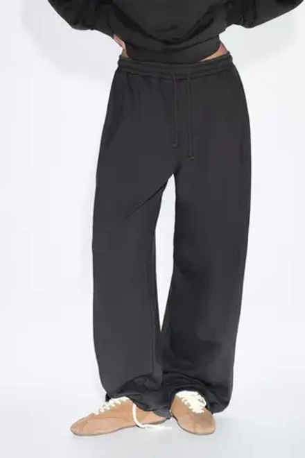 ZARA БРЮКИ ИЗ МЯГКОЙ ТКАНИ С ШИРОКИМИ ШТАНИНАМИ, УГОЛЬНЫЙ