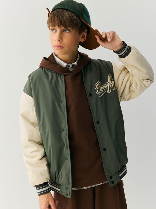 Бомбер с утеплителем 