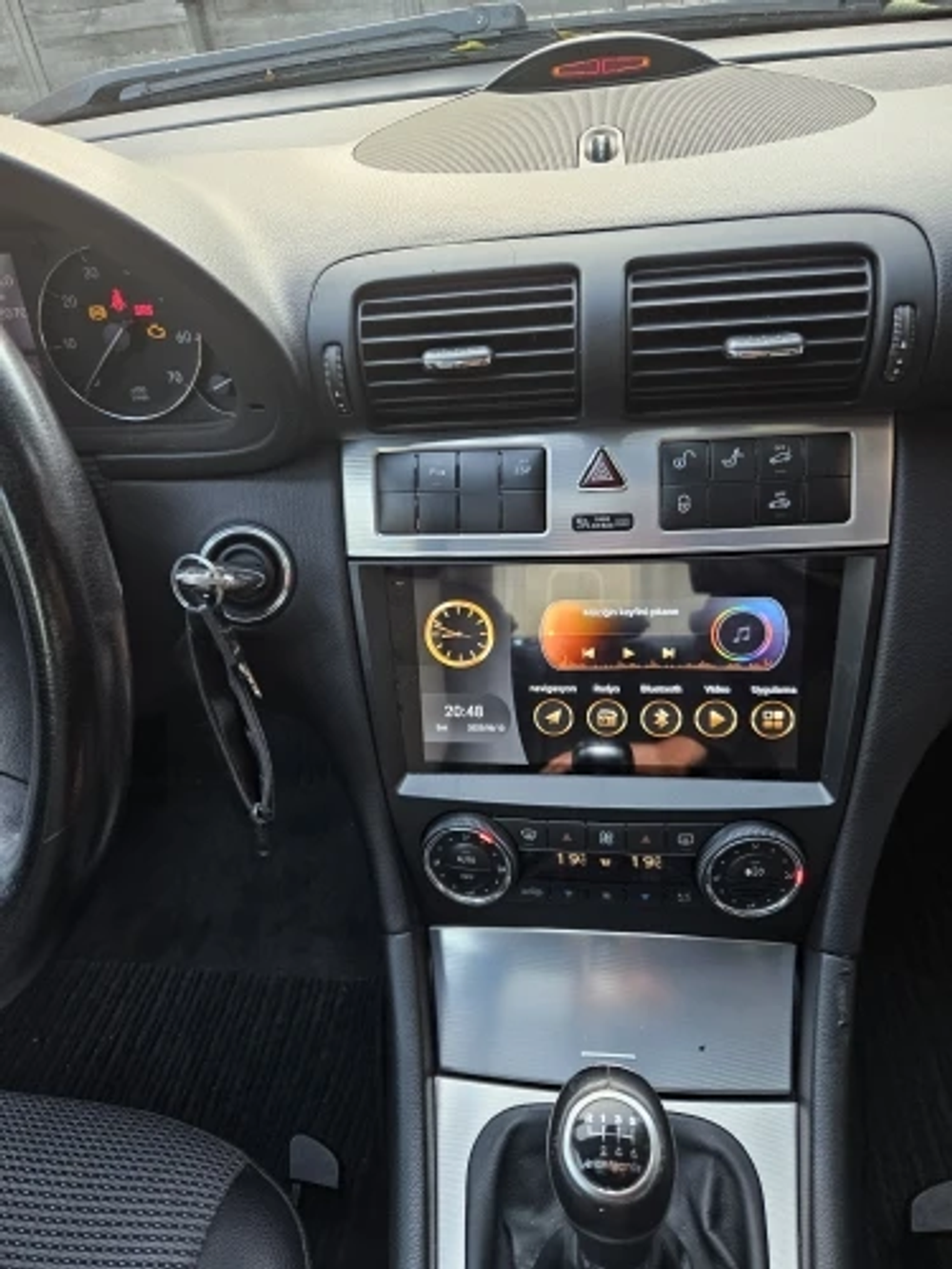 Магнитола для Mercedes-Benz G W463 2000-2006, C-класс W203 2000-2004 - Carmedia OL-9987 QLed+2K, Android 13, UIS7870 (DUDU7), CarPlay, SIM-слот