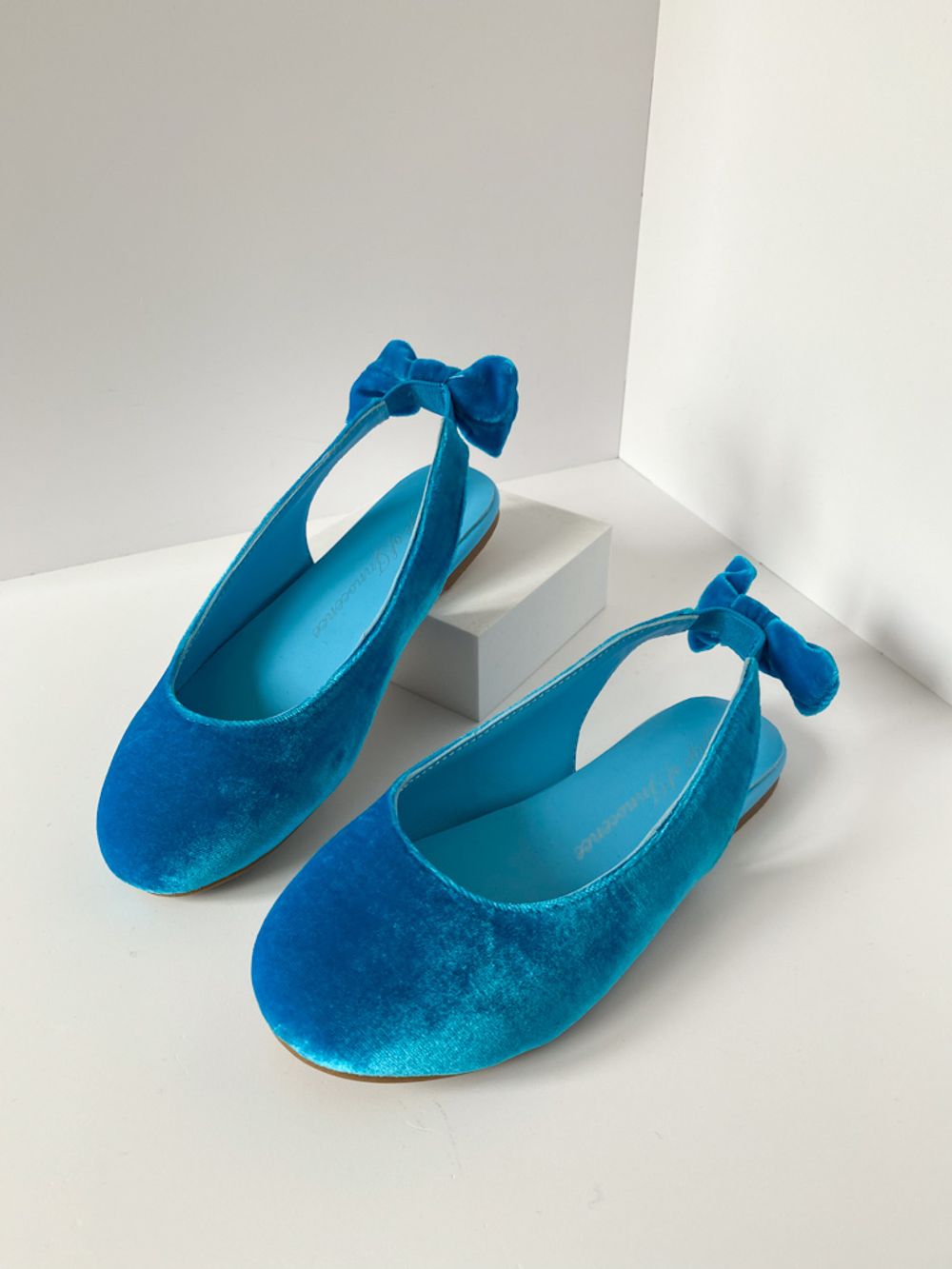 Новые бархатные балетки Age of Innocence, 30