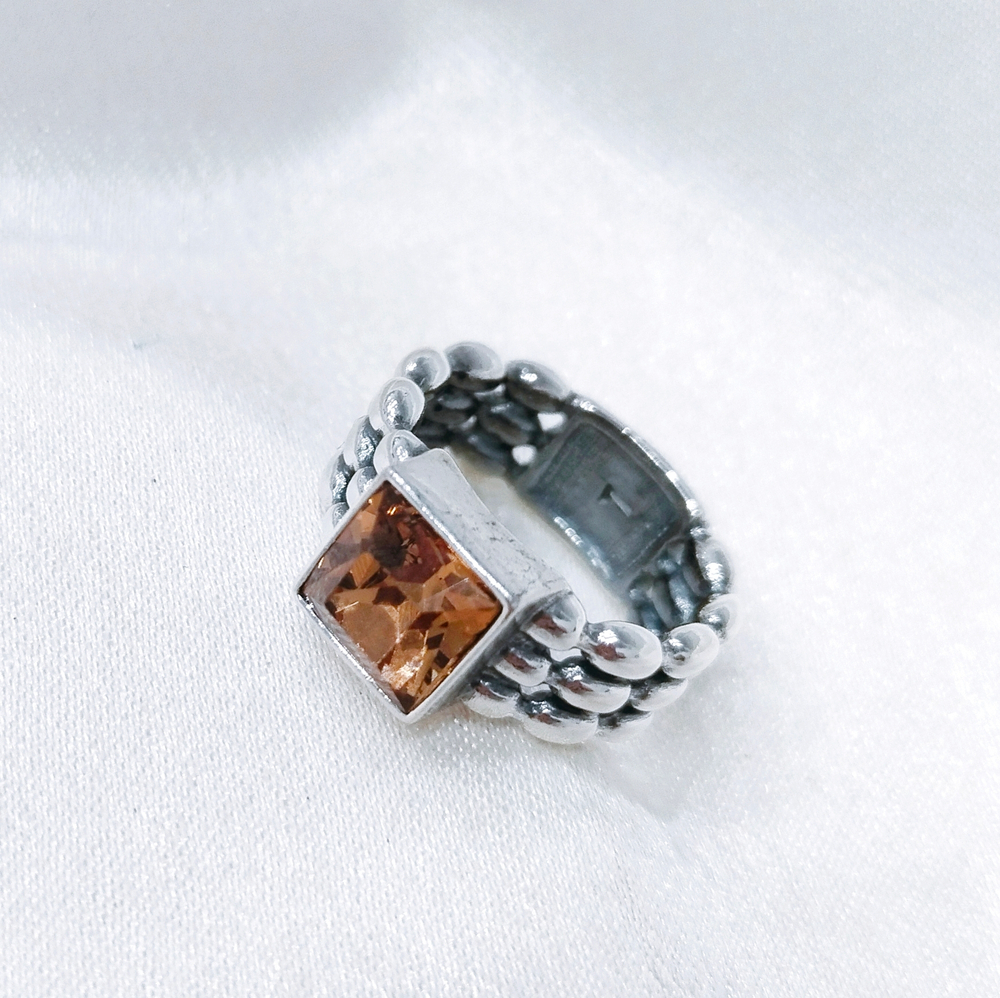 "Авенсис" кольцо в серебряном покрытии из коллекции "Форсаж" от Jenavi