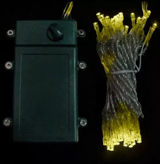 Светодиодная гирлянда 10 м., 3 батарейки типа D 4.5V, 100 LED ламп цвета шампань, таймер, прозрачный провод, LTC (EST100-4W10-8CH)