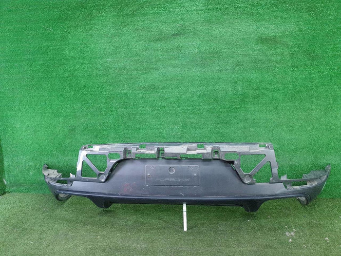 Юбка заднего бампера Porsche Macan (2014-2018)