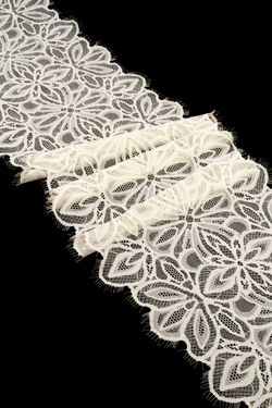 Кружево шантильи слоновая кость эластичное ширина 19 см
