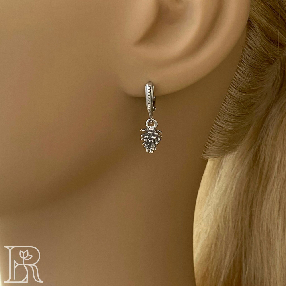 LEFIREL' Серьги серебряные женские "Шишечки" / ювелирные украшения из родированного серебра 925