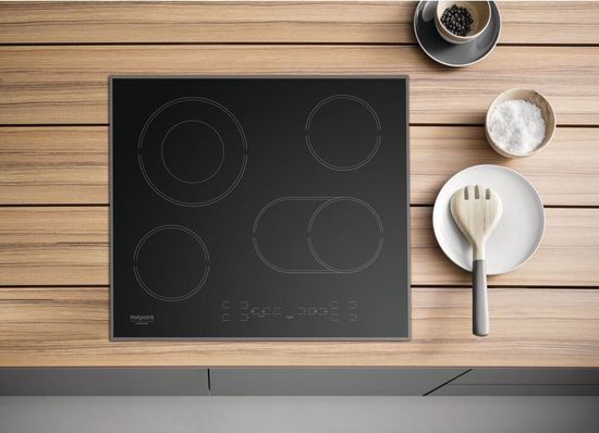 Индукционная варочная панель Hotpoint-Ariston HR 636 A