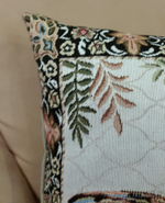 Декоративный гобеленовый чехол для интерьерной подушки Бабочка 47*47