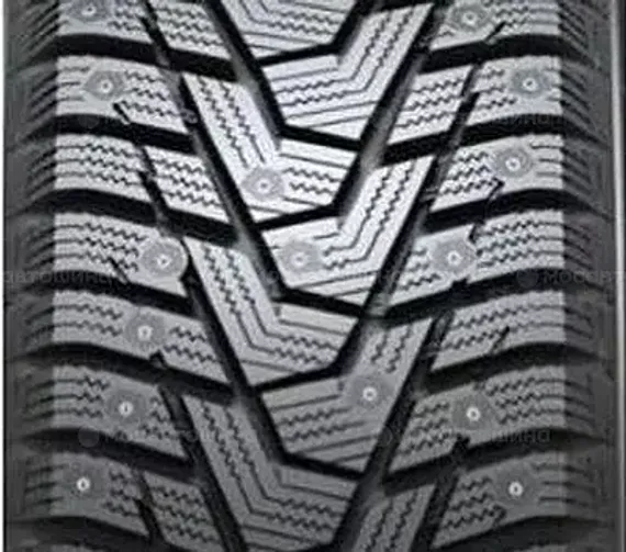 Hankook W429 i Pike RS2 205/50 R16 87T