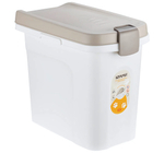 Контейнер для хранения корма для животных 18л ЮММИ герметичный (вмещает 8кг сухого корма) М1801