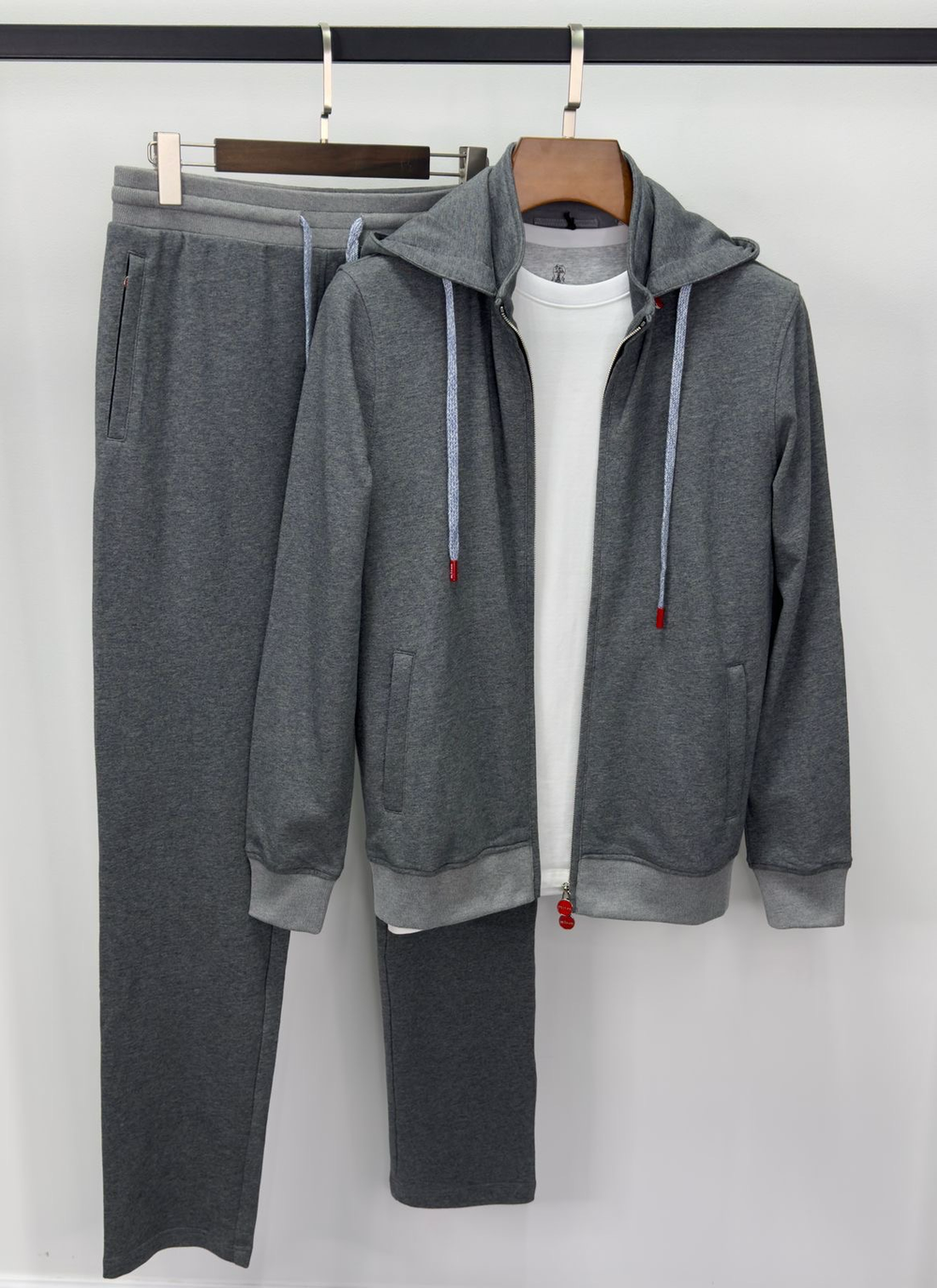 Прогулочный костюм Kiton