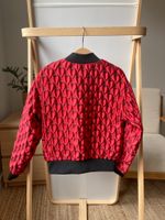 Бомбер Moschino