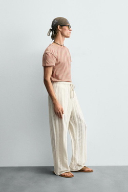 ZARA ЖАККАРДОВАЯ ФУТБОЛКА В ПОЛОСКУ, ПОЛОСКИ