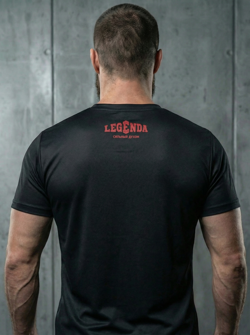 Футболка тренировочная мужская черная LEGENDA Кости боевые