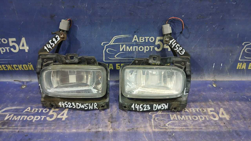 Туманка правая MAZDA DEMIO 1999-2002