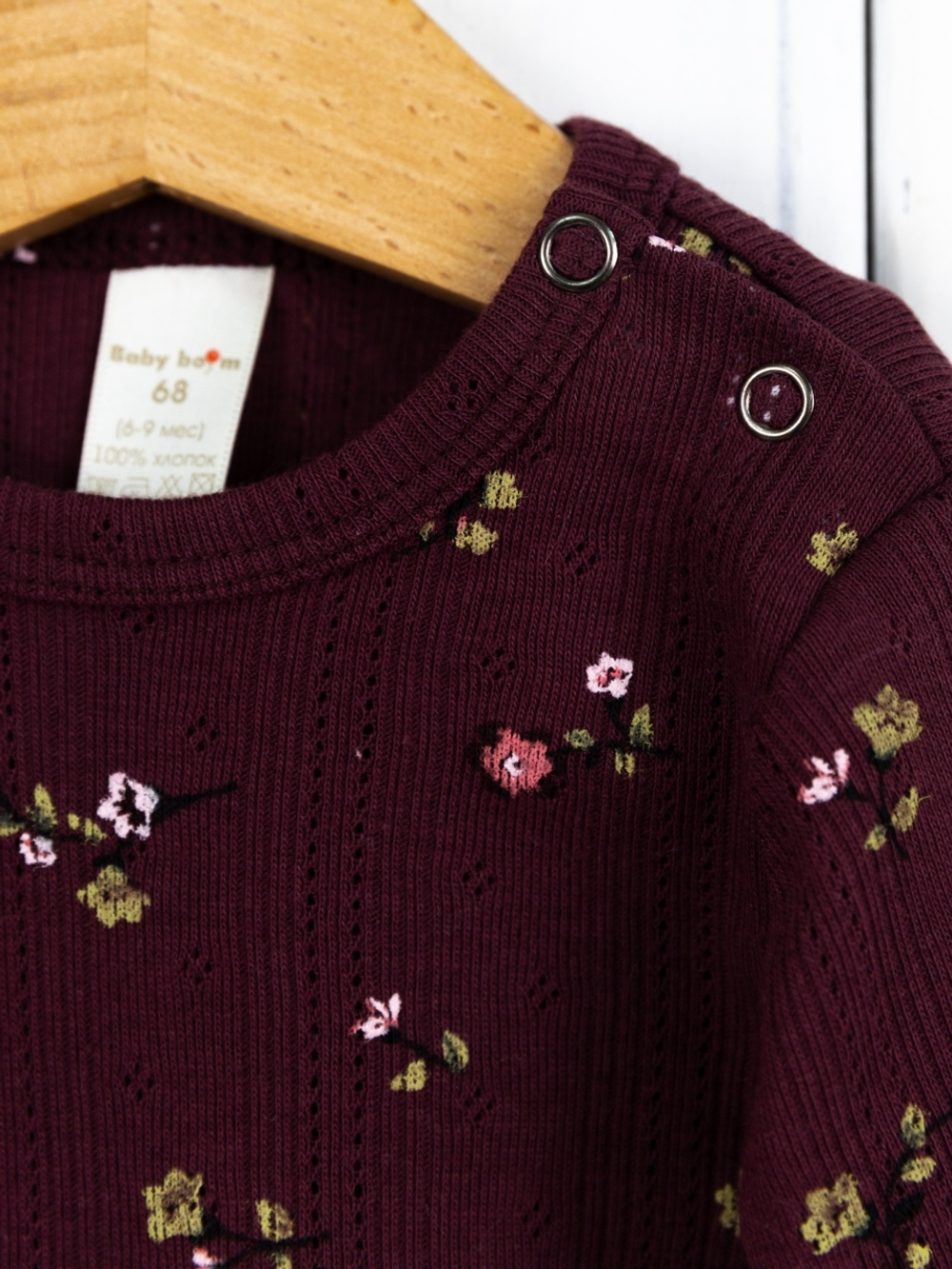 Лонгслив для девочки из ажурной рибаны