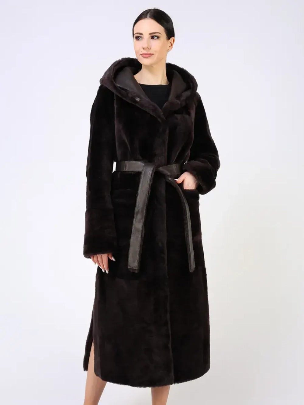 Дубленка зимняя шуба натуральная с капюшоном длинная