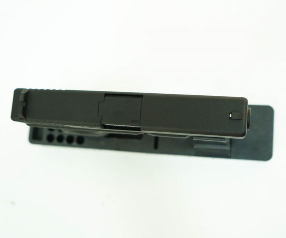 Пневматический пистолет Umarex Glock 19