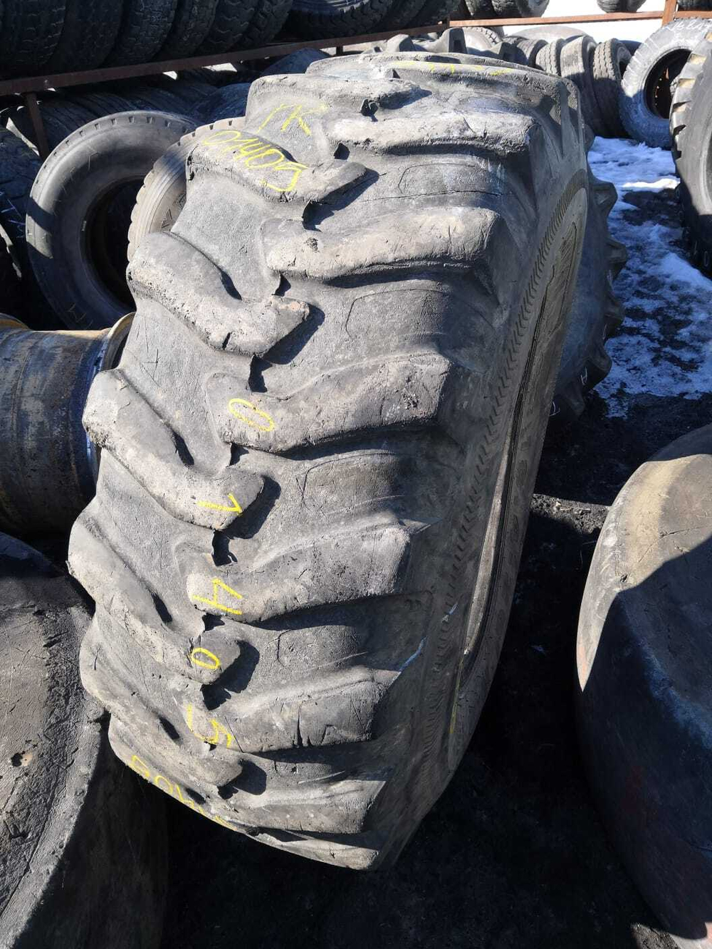 18.4-26 Roadhiker R-4 шина б/у