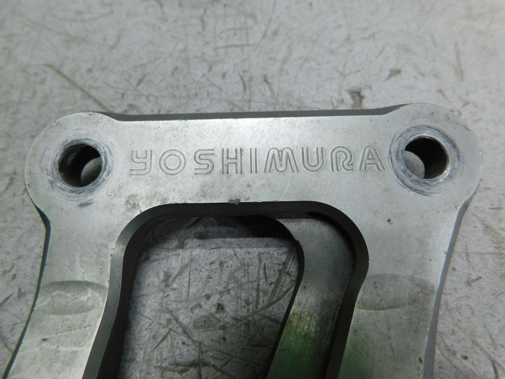 Подножка пассажирская правая Yoshimura бу 031837