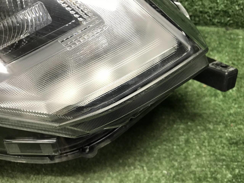Фара правая Nissan X-Trail T32 (2017-2022) LED