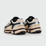 Кроссовки Lacoste LACOSTE L003 2K24 Beige Black