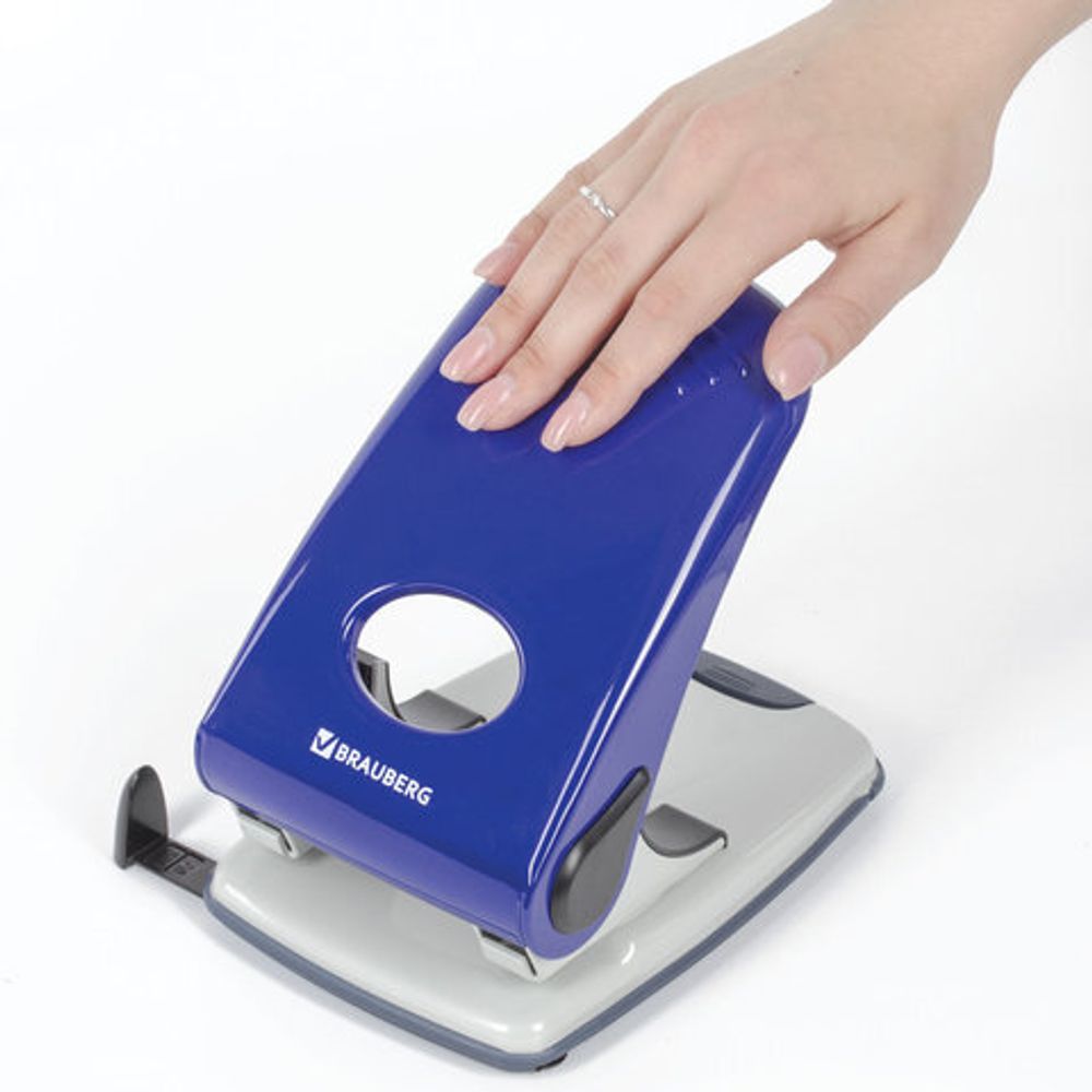 Дырокол металлический BRAUBERG "Style", до 50 листов, ассорти (синий/черный), 221278