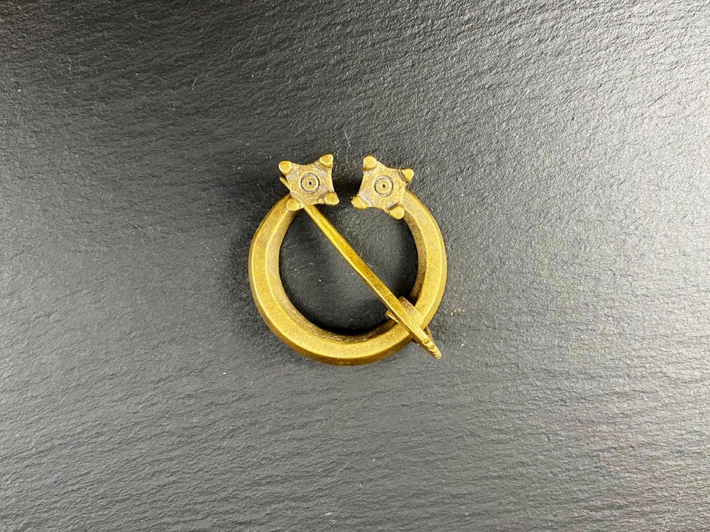 Фибула. Прибалтика 11-13 в.